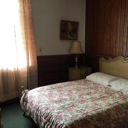 Rota Lodge Aka Latvian American Disable Veterans Center Rota Elka Park Екстериор снимка