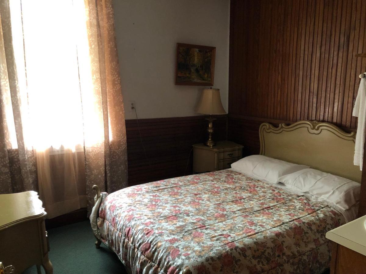 Rota Lodge Aka Latvian American Disable Veterans Center Rota Elka Park Екстериор снимка